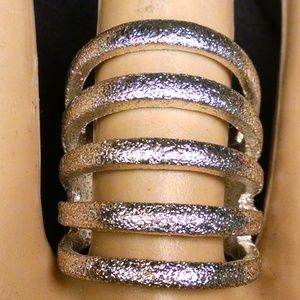 Elegant Cut-Out Filigree-like Sexy Stylish Ring